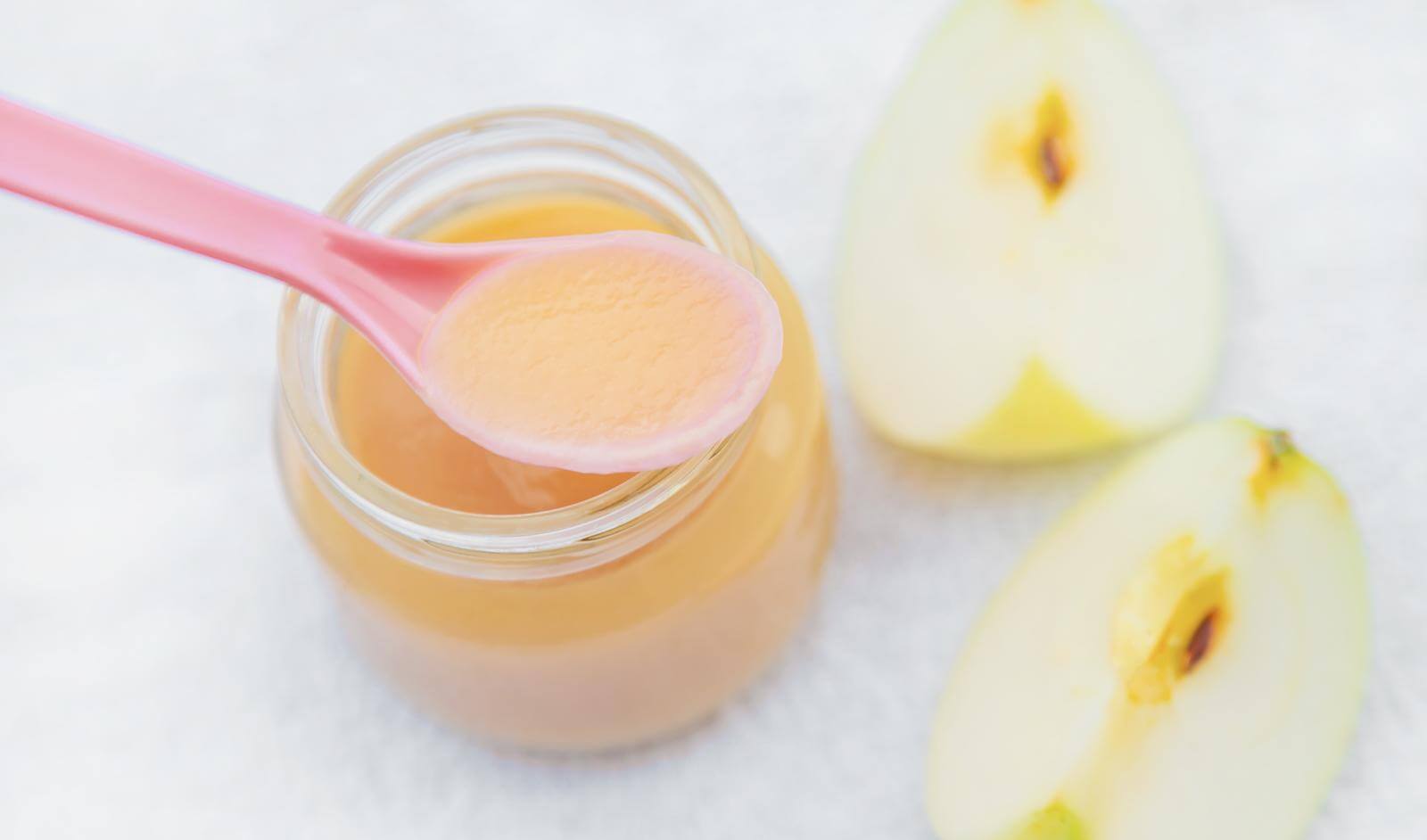 Delicious and Nutritious: Apple and Banana Puree - A Tasty Treat for Your Little One